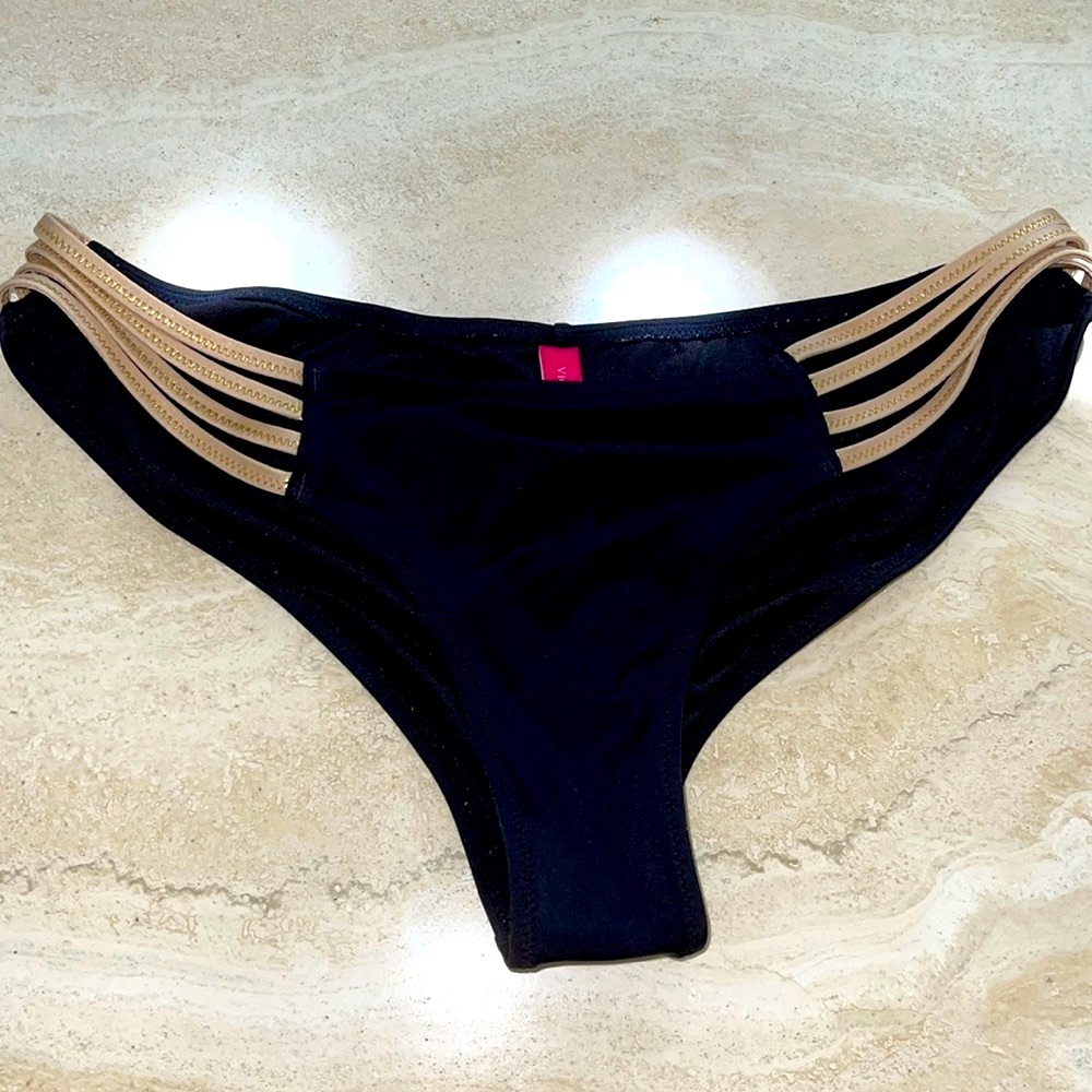 Victoria’s Secret - Black & Gold - Bikini Bottom